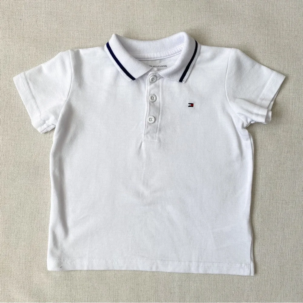 Tommy Hilfiger Bundle Short Sleeve Polo Khaki Shorts Colorblock Joggers 18M - Picture 2 of 8